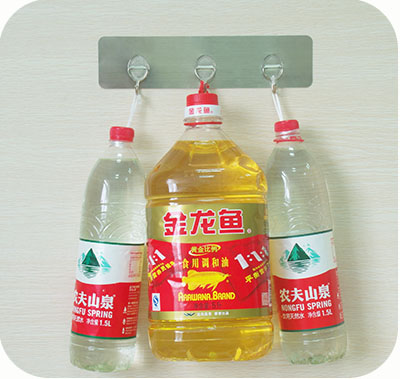 免打孔掛鉤承重測試